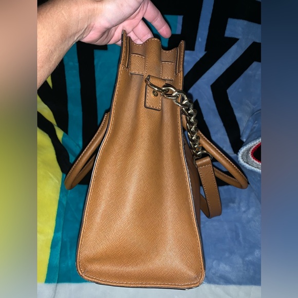 Michael Kors Large Hamilton Satchel 30S2GHMT3L in Camel Brown. - Picture 7 of 14